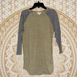 “LULAROE” NEW RANDY SHIRT IN GREY & GREEN, NEVER WORN WITH ORIGINAL TAGS, SIZE S